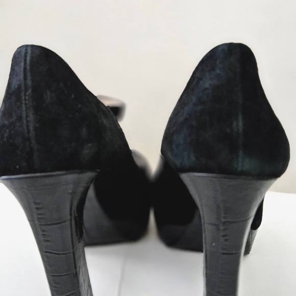 Michael Kors Ladies Black Suede and Leather Heels Size 7 - Picture 7 of 15